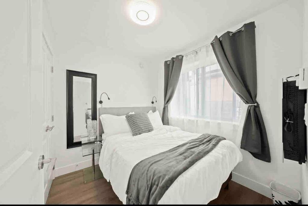 Entire New Cozy And Modern 2-Storey House แวนคูเวอร์ ภายนอก รูปภาพ